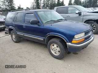 ✅ 2000 Chevrolet Blazer LT • VIN: 1GNDT13W5Y2117966 • Lot: 41439469. Wystawiony na IAAI z przebiegiem Nie podano. Bezpłatny archiwum sprzedaży aukcyjnych z USA i szczegółowy raport historii pojazdu na DreamBid. Zdjęcie 1.