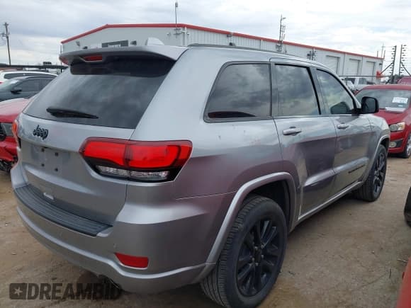 ✅ 2019 Jeep Grand Cherokee Laredo E • VIN: 1C4RJEAG9KC707550 • Lot: 43477558. Wystawiony na IAAI z przebiegiem 61 339 mil. Bezpłatny archiwum sprzedaży aukcyjnych z USA i szczegółowy raport historii pojazdu na DreamBid. Zdjęcie 4.