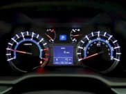 ✅ 2017 Toyota 4Runner SR5 Premium • VIN: JTEBU5JRXH5409933 • Lot: 94752515. Listed on Copart with 136,016 mi. Free auction sales archive from the USA and detailed vehicle history report at DreamBid. Image 8.