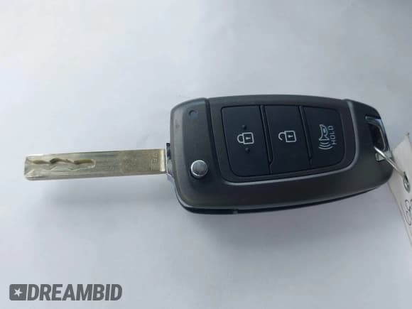 ✅ 2021 Hyundai Santa Fe SE • VIN: 5NMS1DAJ0MH318582 • Lot: 42681443. Listed on IAAI with 94,808 mi. Free auction sales archive from the USA and detailed vehicle history report at DreamBid. Image 11.