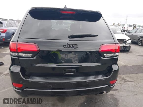 ✅ 2020 Jeep Grand Cherokee Altitude • VIN: 1C4RJEAG1LC404795 • Lot: 42067799. Listed on IAAI with 42,359 mi. Free auction sales archive from the USA and detailed vehicle history report at DreamBid. Image 16.