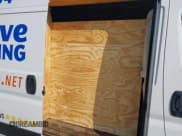 ✅ 2021 Ram ProMaster Cargo • VIN: 3C6LRVBGXME553883 • Lot: 42198901. Wystawiony na IAAI z przebiegiem 66 450 mil. Bezpłatny archiwum sprzedaży aukcyjnych z USA i szczegółowy raport historii pojazdu na DreamBid. Zdjęcie 8.