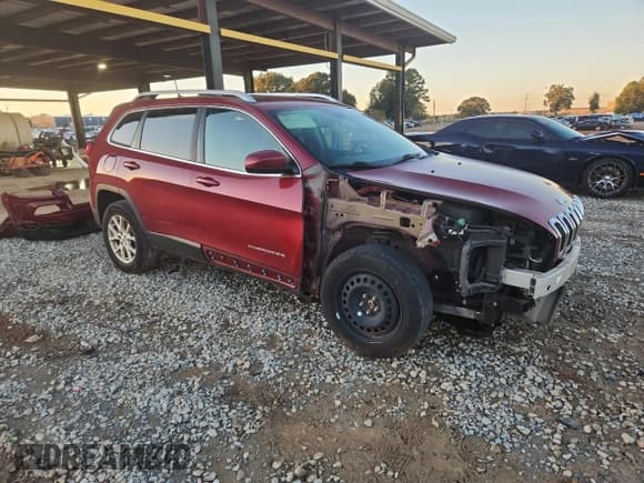 ✅ 2016 Jeep Cherokee North • VIN: 1C4PJLCS8GW108397 • Лот: 87371785. Опубликован ранее на Copart с пробегом 122 293 миль. Бесплатный доступ к архиву аукционных продаж из США и подробный отчёт об истории автомобиля на DreamBid. Изображение 4.