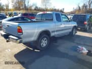 ✅ 2000 Toyota Tundra SR5 • VIN: 5TBRT3412YS104185 • Lot: 43723654. Wystawiony na IAAI z przebiegiem 128 116 mil. Bezpłatny archiwum sprzedaży aukcyjnych z USA i szczegółowy raport historii pojazdu na DreamBid. Zdjęcie 4.