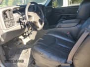 ✅ 2003 Chevrolet Silverado 1500 • VIN: 2GCEC19V031271683 • Лот: 72743004. Опубликован ранее на Copart с пробегом 55 211 миль. Бесплатный доступ к архиву аукционных продаж из США и подробный отчёт об истории автомобиля на DreamBid. Изображение 7.