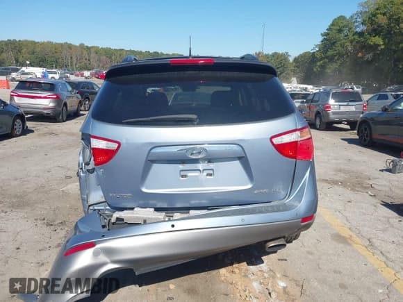 ✅ 2011 Hyundai Veracruz Limited • VIN: KM8NU4CC1BU148172 • Lot: 43503040. Listed on IAAI with 208,758 mi. Free auction sales archive from the USA and detailed vehicle history report at DreamBid. Image 16.