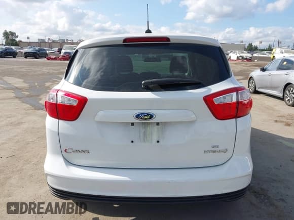 ✅ 2016 Ford C-Max SE • VIN: 1FADP5AU1GL116818 • Lot: 43183524. Wystawiony na IAAI z przebiegiem 57 718 mil. Bezpłatny archiwum sprzedaży aukcyjnych z USA i szczegółowy raport historii pojazdu na DreamBid. Zdjęcie 16.