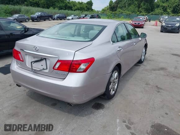 2007 Lexus ES 330 with VIN JTHBJ46G472015521, listed as a IAAI auction lot 42855733 with 137,437 mi miles and . Bid and sale history available at DreamBid. Image 4.