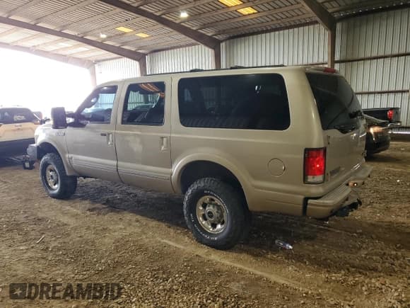 ✅ 2004 Ford Excursion Limited • VIN: 1FMSU43P74EC28076 • Лот: 70314924. Опубликован ранее на Copart с пробегом 262 603 миль. Бесплатный доступ к архиву аукционных продаж из США и подробный отчёт об истории автомобиля на DreamBid. Изображение 2.
