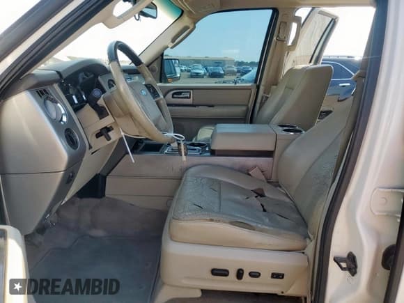 ✅ 2013 Ford Expedition Limited • VIN: 1FMJU1K57DEF55944 • Lot: 69585315. Wystawiony na Copart z przebiegiem 197 891 mil. Bezpłatny archiwum sprzedaży aukcyjnych z USA i szczegółowy raport historii pojazdu na DreamBid. Zdjęcie 7.