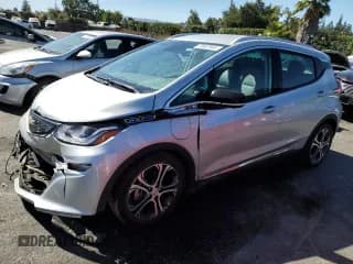 ✅ 2021 Chevrolet Bolt EV Premier • VIN: 1G1FZ6S09M4103571 • Lot: 70887844. Wystawiony na Copart z przebiegiem 22 220 mil. Bezpłatny archiwum sprzedaży aukcyjnych z USA i szczegółowy raport historii pojazdu na DreamBid. Zdjęcie 1.