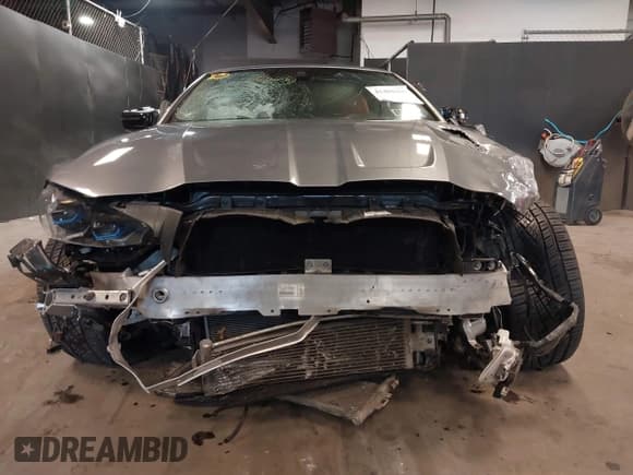 ✅ 2023 BMW M4 Competition xDrive • VIN: WBS33BA01PCL30830 • Lot: 41402469. Listed on IAAI with 21,796 mi. Free auction sales archive from the USA and detailed vehicle history report at DreamBid. Image 6.