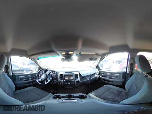 ✅ 2014 Ram 1500 Big Horn • VIN: 1C6RR6LT1ES390373 • Lot: 42328956. Wystawiony na IAAI z przebiegiem 303 185 mil. Bezpłatny archiwum sprzedaży aukcyjnych z USA i szczegółowy raport historii pojazdu na DreamBid. Zdjęcie 18.