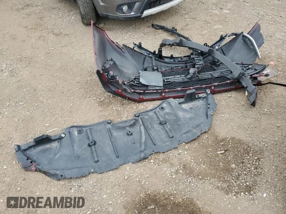 ✅ 2022 Toyota Sienna XSE • VIN: 5TDXSKFC7NS072386 • Lot: 66621285. Listed on Copart with 84,581 mi. Free auction sales archive from the USA and detailed vehicle history report at DreamBid. Image 13.