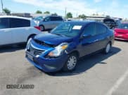✅ 2019 Nissan Versa S Plus • VIN: 3N1CN7AP7KL881243 • Lot: 42801930. Wystawiony na IAAI z przebiegiem 80 674 mil. Bezpłatny archiwum sprzedaży aukcyjnych z USA i szczegółowy raport historii pojazdu na DreamBid. Zdjęcie 2.