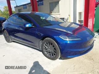 ✅ 2024 Tesla Model 3 Long Range • VIN: 5YJ3E1EB4RF830476 • Lot: 43737248. Wystawiony na IAAI z przebiegiem 10 482 mil. Bezpłatny archiwum sprzedaży aukcyjnych z USA i szczegółowy raport historii pojazdu na DreamBid. Zdjęcie 1.
