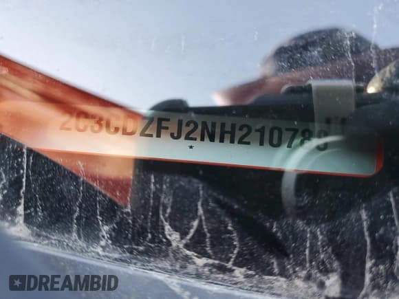 ✅ 2022 Dodge Challenger R/T Scat Pack Widebody • VIN: 2C3CDZFJ2NH210788 • Lot: 44062334. Wystawiony na Copart z przebiegiem 12 151 mil. Bezpłatny archiwum sprzedaży aukcyjnych z USA i szczegółowy raport historii pojazdu na DreamBid. Zdjęcie 15.