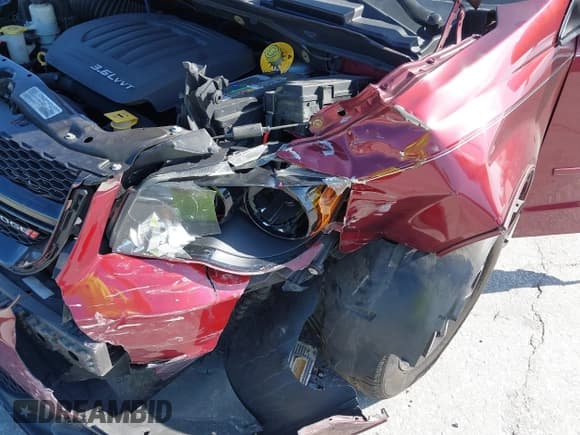 ✅ 2017 Dodge Grand Caravan SE • VIN: 2C4RDGBG3HR648996 • Lot: 39329230. Wystawiony na IAAI z przebiegiem 108 260 mil. Bezpłatny archiwum sprzedaży aukcyjnych z USA i szczegółowy raport historii pojazdu na DreamBid. Zdjęcie 6.