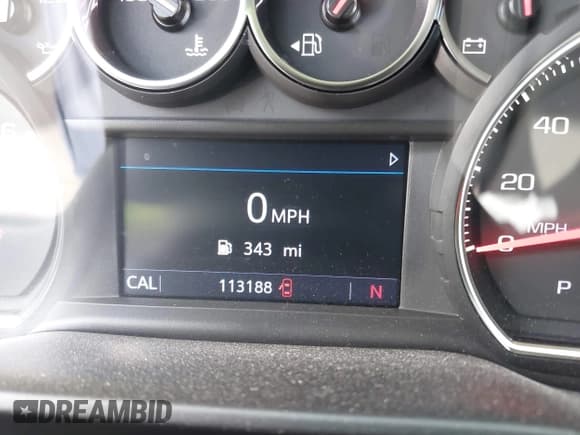 ✅ 2019 Chevrolet Silverado 1500 LT • VIN: 1GCPWCED9KZ420994 • Lot: 43189770. Wystawiony na IAAI z przebiegiem 113 188 mil. Bezpłatny archiwum sprzedaży aukcyjnych z USA i szczegółowy raport historii pojazdu na DreamBid. Zdjęcie 15.