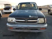 ✅ 1998 Toyota Tacoma • VIN: 4TAVL52N8WZ070705 • Лот: 93143405. Опубликован ранее на Copart с пробегом 254 411 миль. Бесплатный доступ к архиву аукционных продаж из США и подробный отчёт об истории автомобиля на DreamBid. Изображение 5.