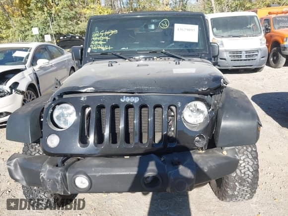 ✅ 2018 Jeep Wrangler Unlimited Sport S • VIN: 1C4HJWDG6JL927451 • Лот: 43629095. Опубликован ранее на IAAI с пробегом 68 452 миль. Бесплатный доступ к архиву аукционных продаж из США и подробный отчёт об истории автомобиля на DreamBid. Изображение 12.