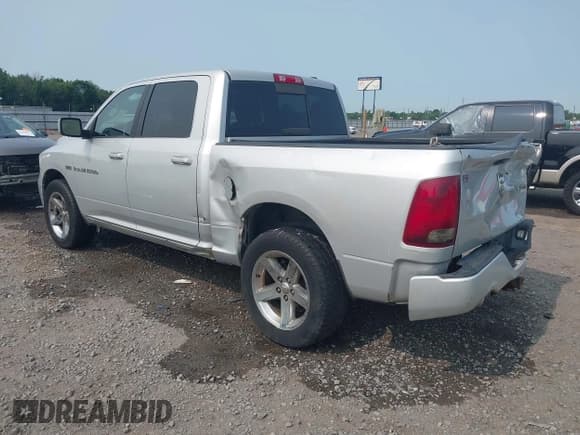 ✅ 2012 Ram 1500 Sport • VIN: 1C6RD7MTXCS114404 • Lot: 42382230. Listed on IAAI with 192,326 mi. Free auction sales archive from the USA and detailed vehicle history report at DreamBid. Image 3.