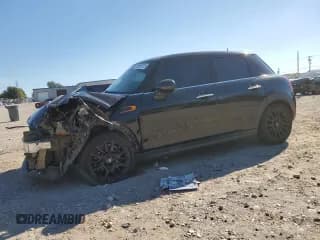 ✅ 2017 MINI Hardtop 4 Door Cooper • VIN: WMWXU1C31H2F78686 • Lot: 90586615. Wystawiony na Copart z przebiegiem 119 559 mil. Bezpłatny archiwum sprzedaży aukcyjnych z USA i szczegółowy raport historii pojazdu na DreamBid. Zdjęcie 1.