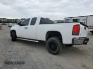 ✅ 2010 GMC Sierra 1500 • VIN: 1GTSCTEA9AZ180658 • Lot: 54943335. Wystawiony na Copart z przebiegiem 297 929 mil. Bezpłatny archiwum sprzedaży aukcyjnych z USA i szczegółowy raport historii pojazdu na DreamBid. Zdjęcie 2.