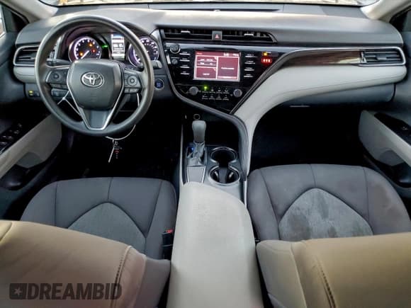 ✅ 2019 Toyota Camry SE • VIN: 4T1B11HK0KU714414 • Лот: 94259945. Опубликован ранее на Copart с пробегом 65 582 миль. Бесплатный доступ к архиву аукционных продаж из США и подробный отчёт об истории автомобиля на DreamBid. Изображение 8.