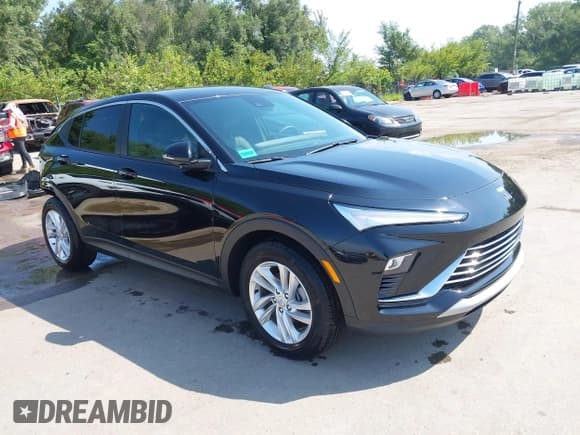 ✅ 2025 Buick Envista Preferred • VIN: KL47LAEP5SB171488 • Lot: 43051552. Listed on IAAI with 3,626 mi. Free auction sales archive from the USA and detailed vehicle history report at DreamBid. Image 1.