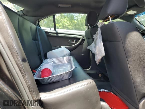 ✅ 2014 Ford Police Interceptor • VIN: 1FAHP2L88EG105336 • Lot: 64924415. Listed on Copart with 122,659 mi. Free auction sales archive from the USA and detailed vehicle history report at DreamBid. Image 10.