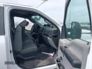 ✅ 2017 Ford F-250 XL • VIN: 1FTBF2A61HEF21376 • Lot: 41681494. Listed on IAAI with 26,755 mi. Free auction sales archive from the USA and detailed vehicle history report at DreamBid. Image 5.