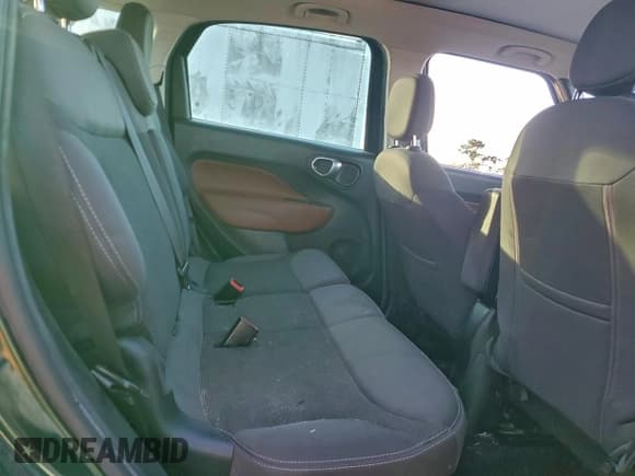 ✅ 2014 FIAT 500L Trekking • VIN: ZFBCFADH5EZ017741 • Лот: 93855595. Опубликован ранее на Copart с пробегом 89 013 миль. Бесплатный доступ к архиву аукционных продаж из США и подробный отчёт об истории автомобиля на DreamBid. Изображение 11.