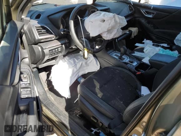 ✅ 2024 Subaru Forester Premium • VIN: JF2SKADCXRH490251 • Lot: 81187125. Wystawiony na Copart z przebiegiem 25 023 mil. Bezpłatny archiwum sprzedaży aukcyjnych z USA i szczegółowy raport historii pojazdu na DreamBid. Zdjęcie 8.