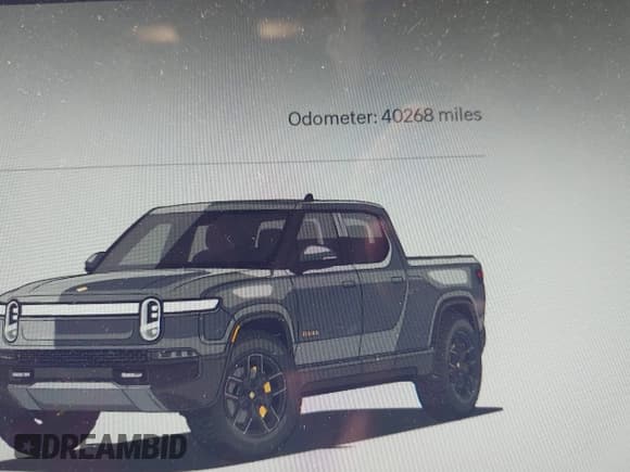 ✅ 2022 Rivian R1T Launch Edition • VIN: 7FCTGAAL9NN004060 • Lot: 41637884. Wystawiony na IAAI z przebiegiem 40 268 mil. Bezpłatny archiwum sprzedaży aukcyjnych z USA i szczegółowy raport historii pojazdu na DreamBid. Zdjęcie 16.