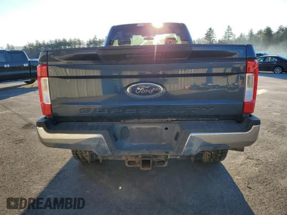 ✅ 2017 Ford F-350 XL • VIN: 1FTRF3BT2HEB20833 • Лот: 73676584. Опубликован ранее на Copart с пробегом 120 357 миль. Бесплатный доступ к архиву аукционных продаж из США и подробный отчёт об истории автомобиля на DreamBid. Изображение 6.