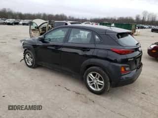 2019 Hyundai Kona SE z VIN KM8K12AA2KU285882, wystawiony jako Copart lot #71330392 z przebiegiem 49 502 mil mil oraz . Historia ofert i sprzedaży dostępna na DreamBid. Obrazek 2.