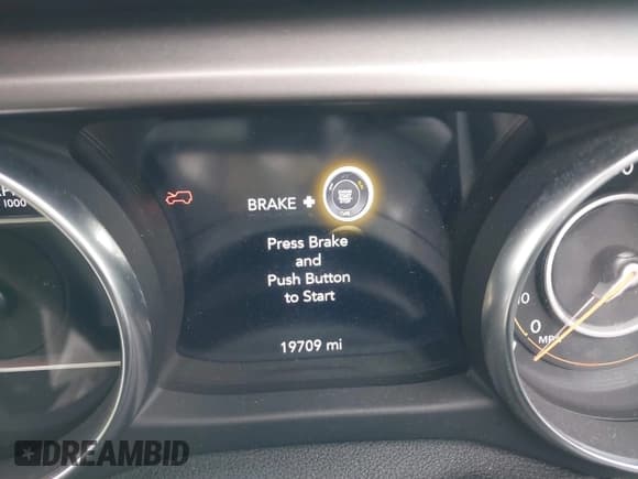 ✅ 2021 Jeep Wrangler Unlimited Willys • VIN: 1C4HJXDN5MW840857 • Lot: 41885671. Wystawiony na IAAI z przebiegiem 19 709 mil. Bezpłatny archiwum sprzedaży aukcyjnych z USA i szczegółowy raport historii pojazdu na DreamBid. Zdjęcie 7.