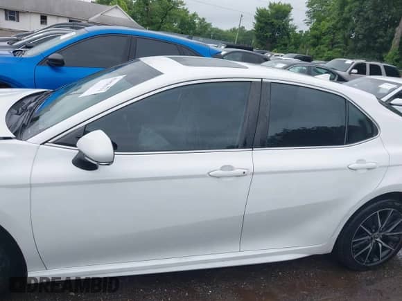 2021 Toyota Camry SE с VIN 4T1T11BK6MU031374, выставлен на аукционе IAAI как лот 42458111 с пробегом 114 186 миль миль и . История ставок и продаж доступна на DreamBid. Изображение 14.
