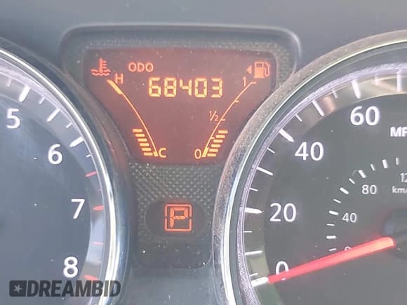 ✅ 2013 Nissan Versa S Plus • VIN: 3N1CN7AP1DL870189 • Lot: 42853776. Wystawiony na IAAI z przebiegiem 68 403 mil. Bezpłatny archiwum sprzedaży aukcyjnych z USA i szczegółowy raport historii pojazdu na DreamBid. Zdjęcie 15.