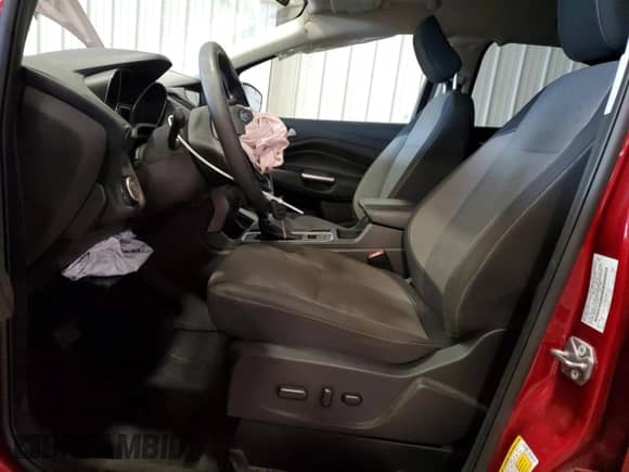 2018 Ford Escape SE z VIN 1FMCU9GD2JUC16551, wystawiony jako Copart lot #85591145 z przebiegiem 40 552 mil mil oraz Szkoda całkowita • Salvage title. Historia ofert i sprzedaży dostępna na DreamBid. Obrazek 7.