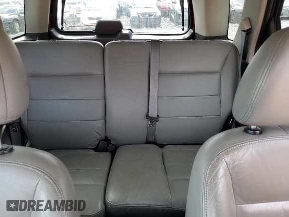 ✅ 2007 Ford Escape Hybrid • VIN: 1FMCU49H77KB25783 • Lot: 60937975. Listed on Copart with 192,593 mi. Free auction sales archive from the USA and detailed vehicle history report at DreamBid. Image 10.