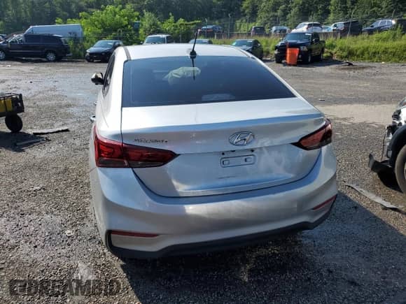 2020 Hyundai Accent Limited z VIN 3KPC34A60LE123971, wystawiony jako Copart lot #65095685 z przebiegiem Nie podano mil oraz Szkoda całkowita • Salvage title. Historia ofert i sprzedaży dostępna na DreamBid. Obrazek 6.
