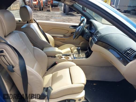 2001 BMW 3 Series 330Ci with VIN WBABS53451EV85982, listed as a IAAI auction lot 41658343 with 66,547 mi miles and . Bid and sale history available at DreamBid. Image 5.