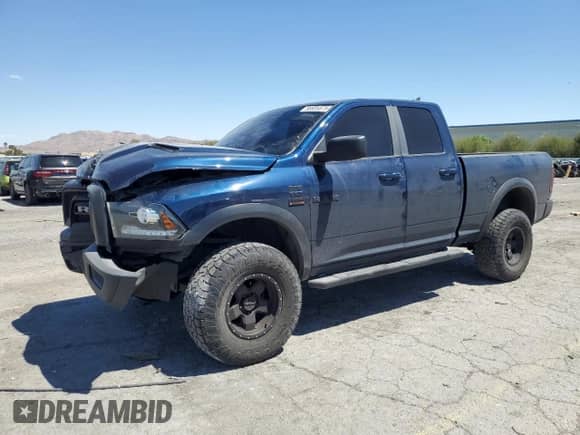 2021 Ram 1500 Warlock z VIN 1C6RR6GT8MS534560, wystawiony jako Copart lot #56605875 z przebiegiem 57 693 mil mil oraz Szkoda całkowita • Salvage title. Historia ofert i sprzedaży dostępna na DreamBid. Obrazek 1.