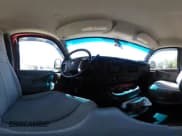 ✅ 2017 Chevrolet Express Cargo • VIN: 1GCWGAFG3H1350048 • Lot: 41881164. Wystawiony na IAAI z przebiegiem 115 430 mil. Bezpłatny archiwum sprzedaży aukcyjnych z USA i szczegółowy raport historii pojazdu na DreamBid. Zdjęcie 19.