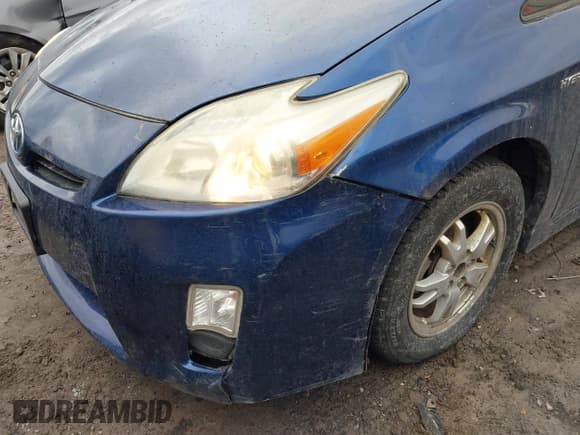 ✅ 2010 Toyota Prius III • VIN: JTDKN3DU1A0129035 • Lot: 43706614. Listed on IAAI with 190,520 mi. Free auction sales archive from the USA and detailed vehicle history report at DreamBid. Image 6.