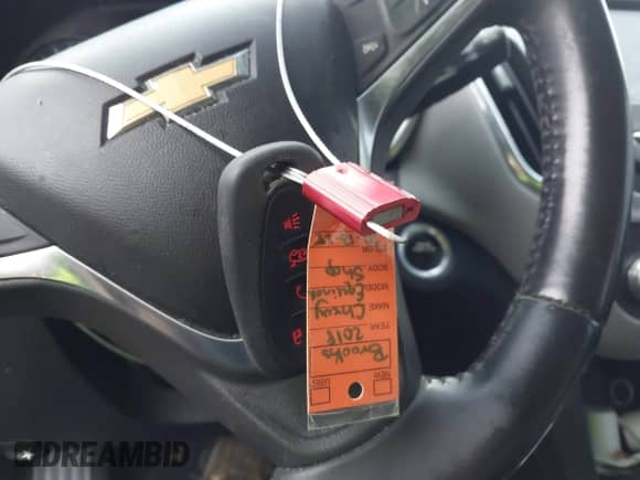 2018 Chevrolet Equinox LT с VIN 3GNAXJEV2JS557035, выставлен на аукционе IAAI как лот 43500001 с пробегом 139 328 миль миль и . История ставок и продаж доступна на DreamBid. Изображение 11.