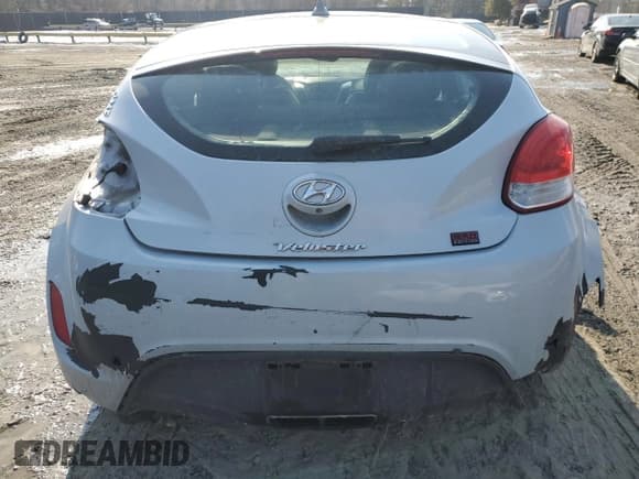 ✅ 2015 Hyundai Veloster • VIN: KMHTC6AD1FU222990 • Lot: 42104405. Wystawiony na Copart z przebiegiem 89 224 mil. Bezpłatny archiwum sprzedaży aukcyjnych z USA i szczegółowy raport historii pojazdu na DreamBid. Zdjęcie 6.