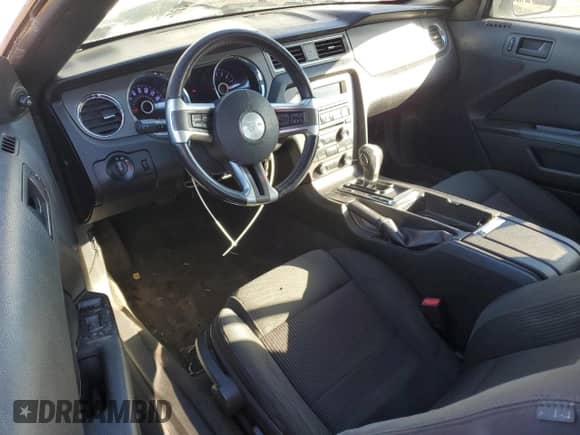 2014 Ford Mustang V6 с VIN 1ZVBP8EM5E5310442, выставлен на аукционе Copart как лот 89859995 с пробегом 110 663 миль миль и Чистый • Clean title. История ставок и продаж доступна на DreamBid. Изображение 8.